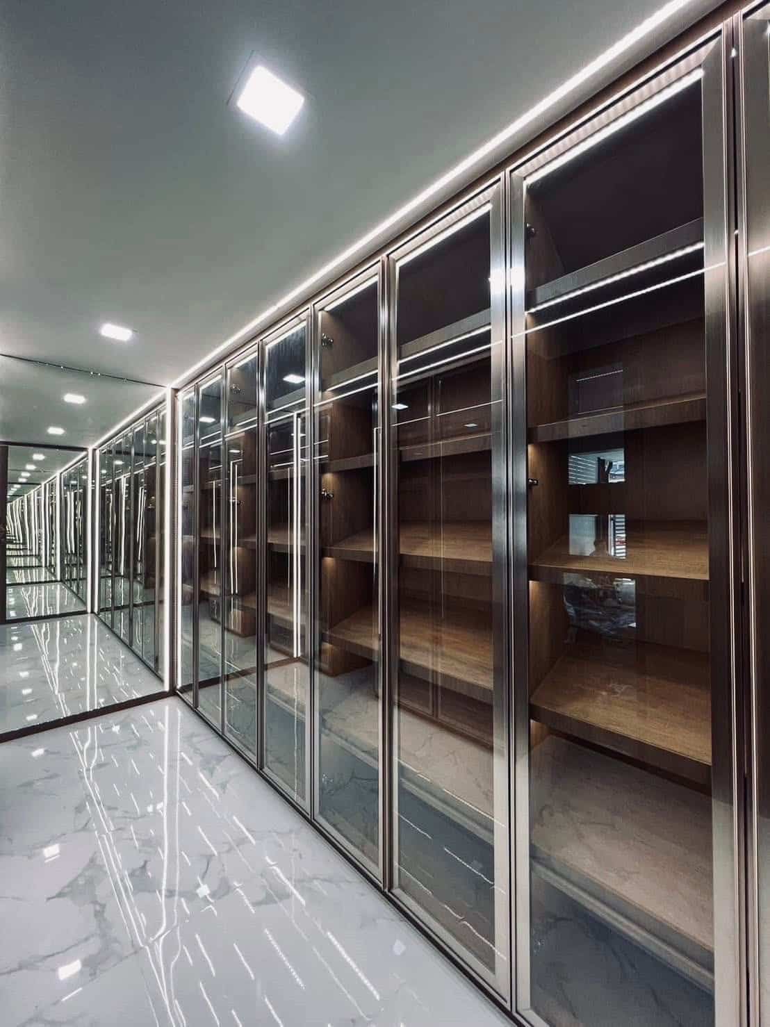 เฟอร์นิเจอร์บิ้วอินสไตล์ Modern Luxury
